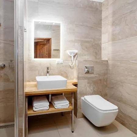 Taternik - 5 Bedrooms - Mountain View Закопане